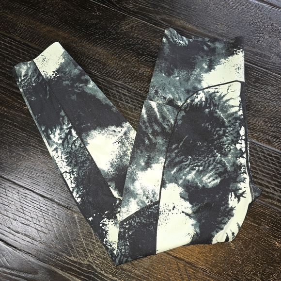 Sweaty Betty POWER 7/8 Length Women's Size 8 - Picture 3 of 3